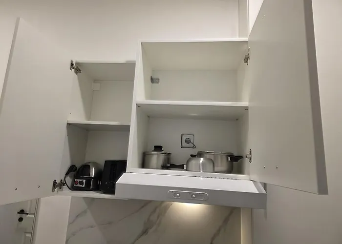 Modern 1br Near Wiener Stadthalle